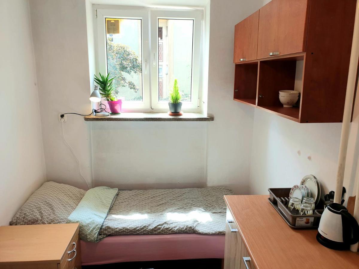 Rooms By Kino Femina Warszawa Zewnętrze zdjęcie